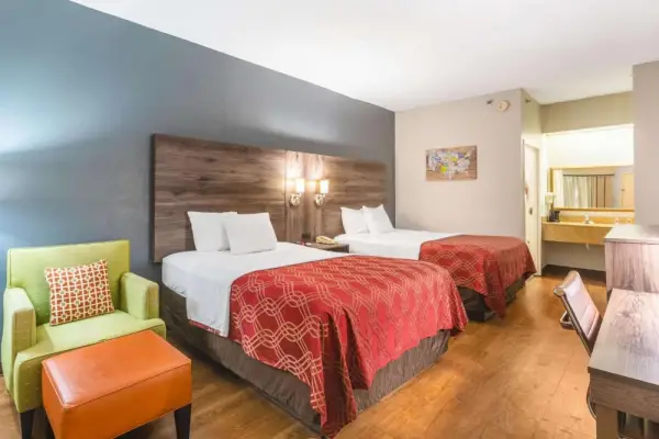 Royal Palms Inn 6
